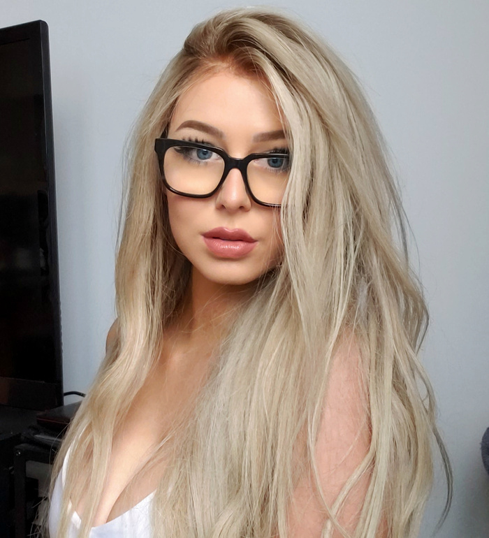 MIKAYLAH